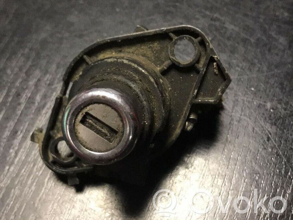 BMW 5 E34 Tailgate/trunk/boot lock/catch/latch 