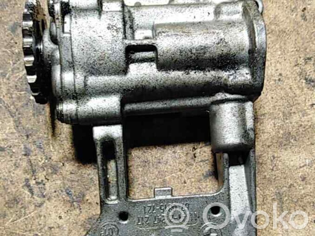 BMW 3 E90 E91 Oil pump 