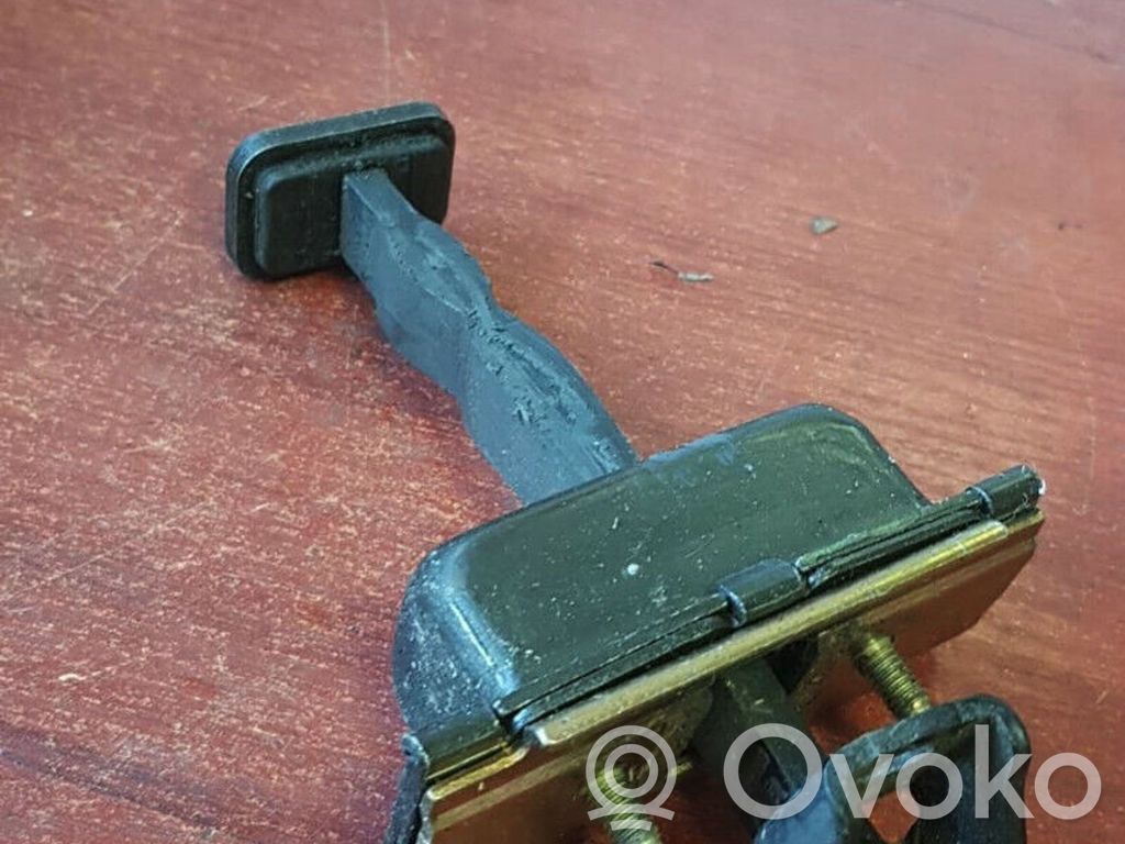 Mercedes-Benz ML W163 Cerniera finecorsa della portiera anteriore 
