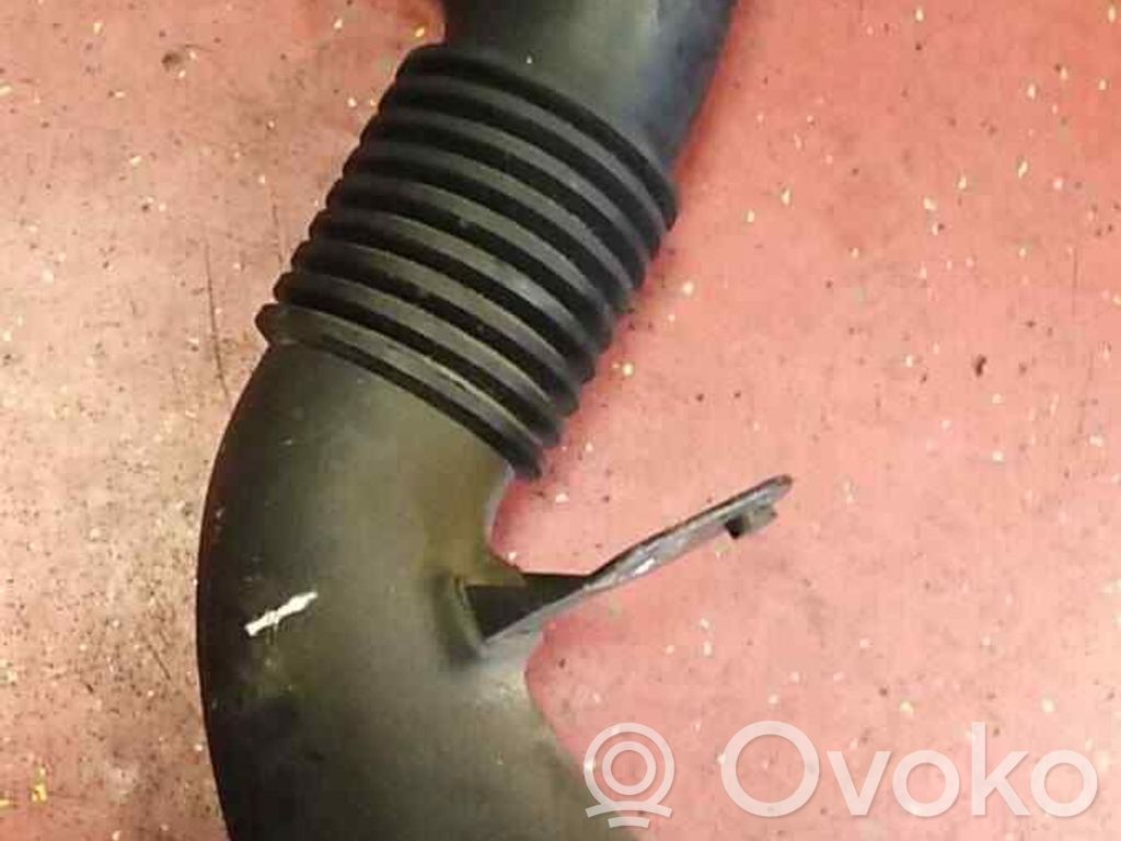 BMW 5 E60 E61 Air intake duct part 