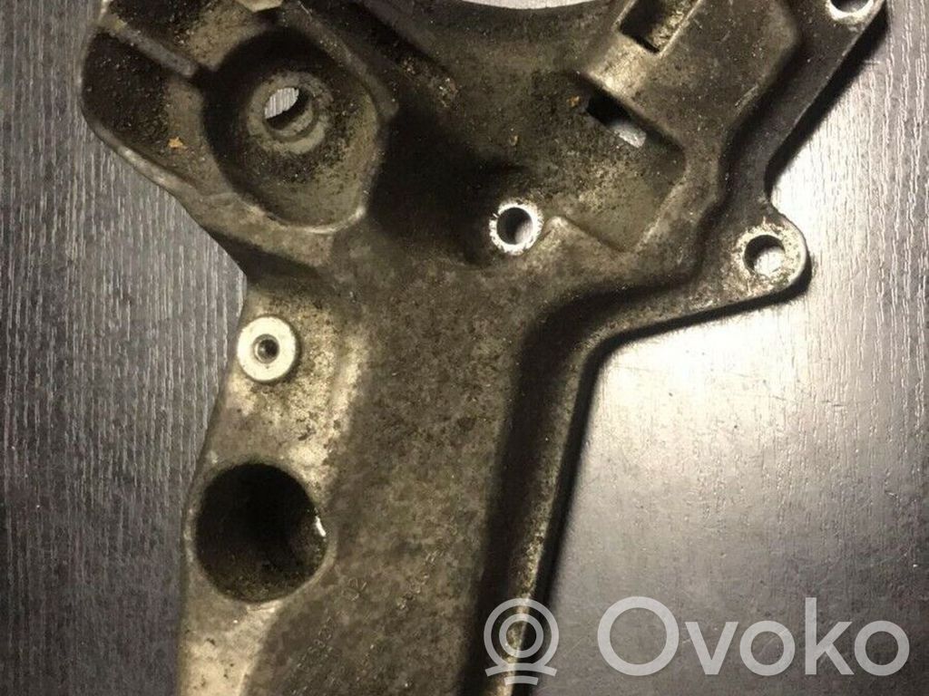 BMW 5 E60 E61 Engine mounting bracket 