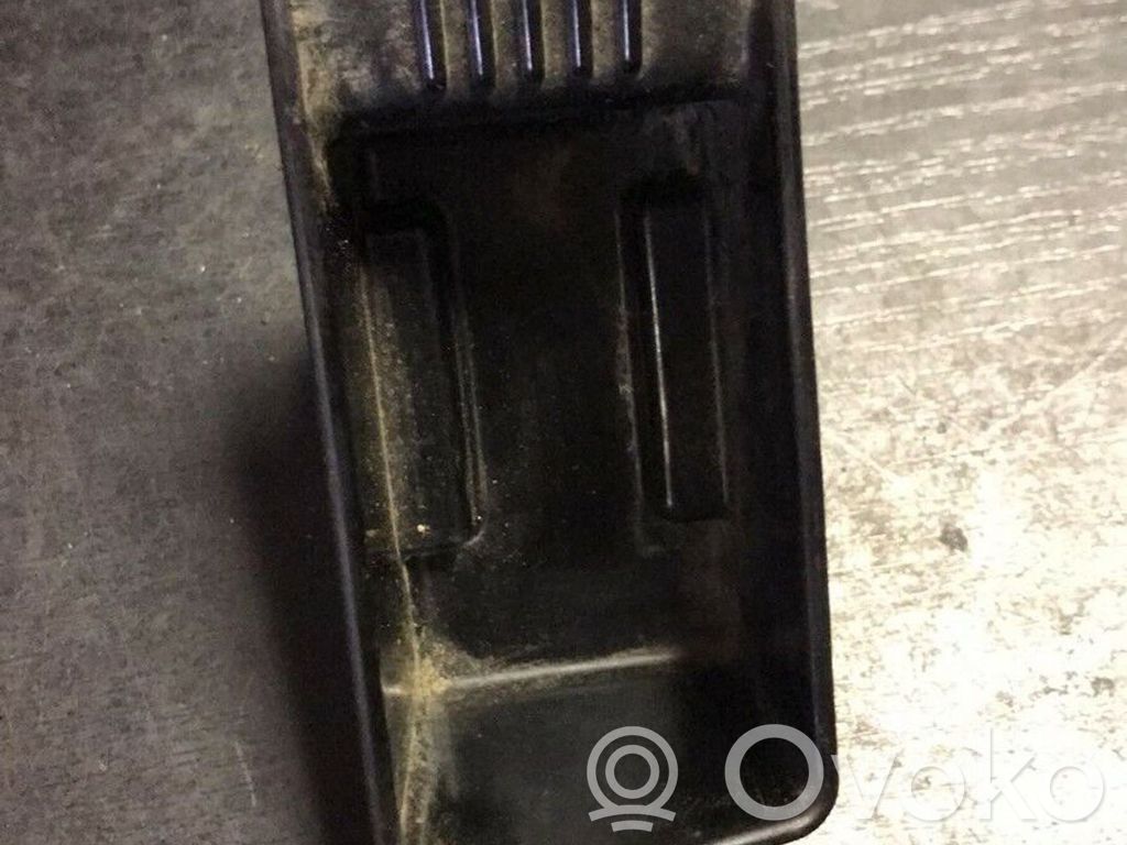 BMW 5 E39 Durvis pelnutrauks 