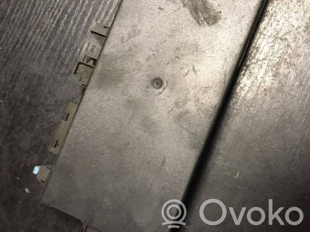 BMW 5 E39 Komforto modulis 