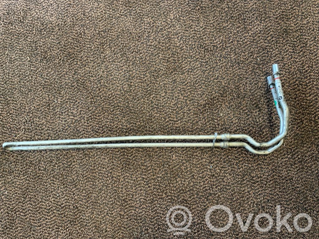 BMW 5 E60 E61 Pārnesumkārbas eļļas dzesētāja caurulīte (-es) / šļūtene (-es) 