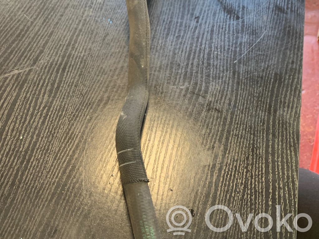 BMW 1 E81 E87 Engine coolant pipe/hose 