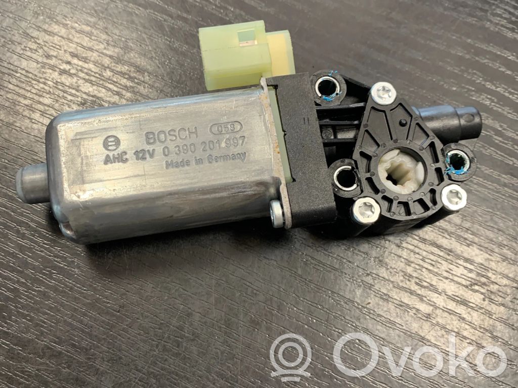 BMW 7 E65 E66 Elektrisks loga aizkariņš 