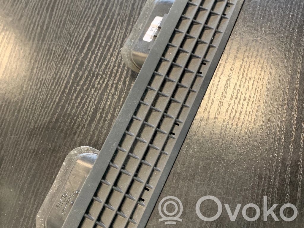 BMW 7 E65 E66 Dash center air vent grill 