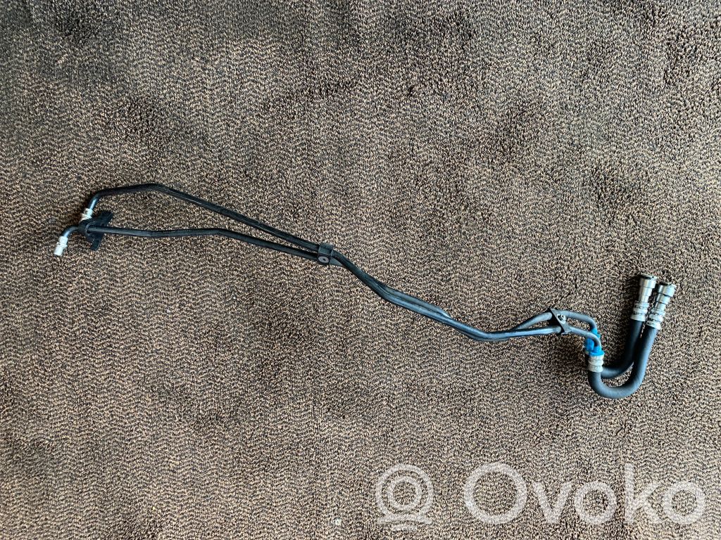 BMW 5 E60 E61 Getriebeölkühler Leitung / Schlauch 