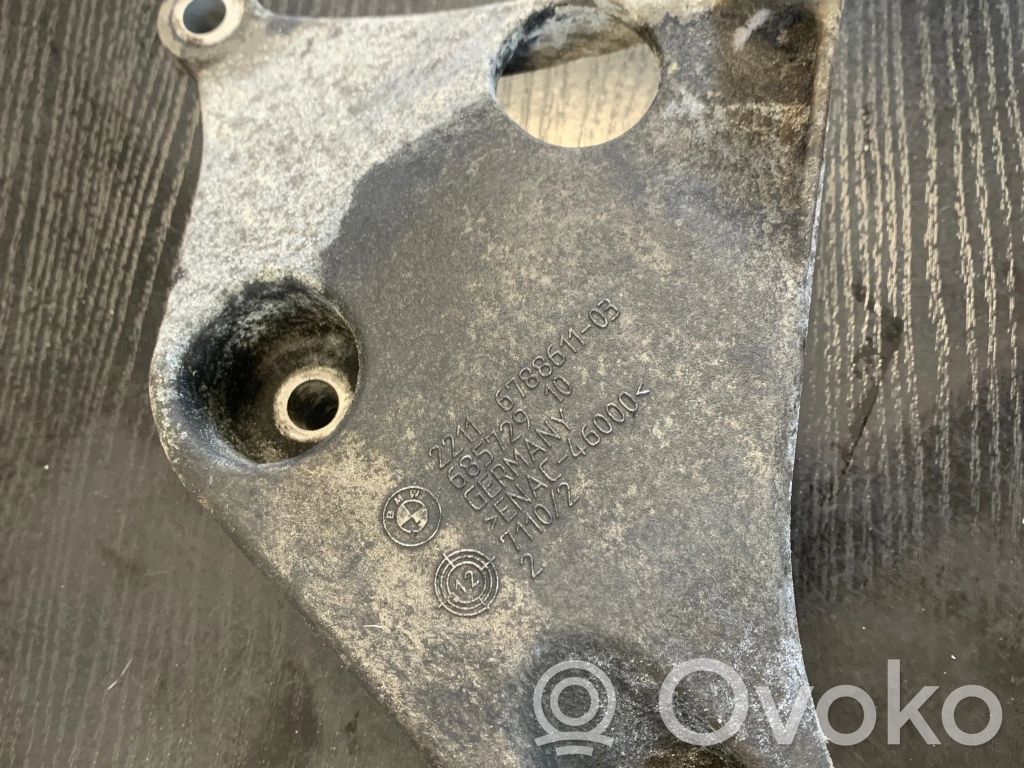 BMW 1 F20 F21 Engine mounting bracket 