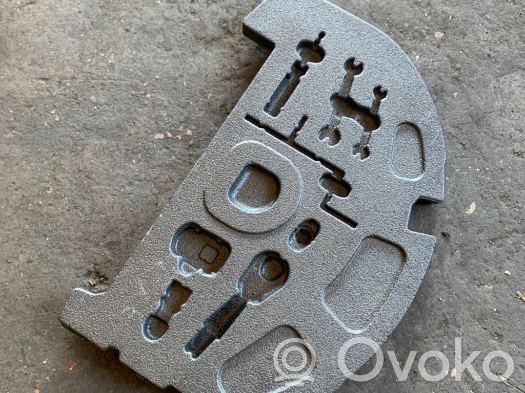 BMW 6 E63 E64 Tool box 