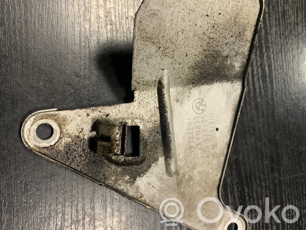 BMW 1 E81 E87 Other engine bay part 