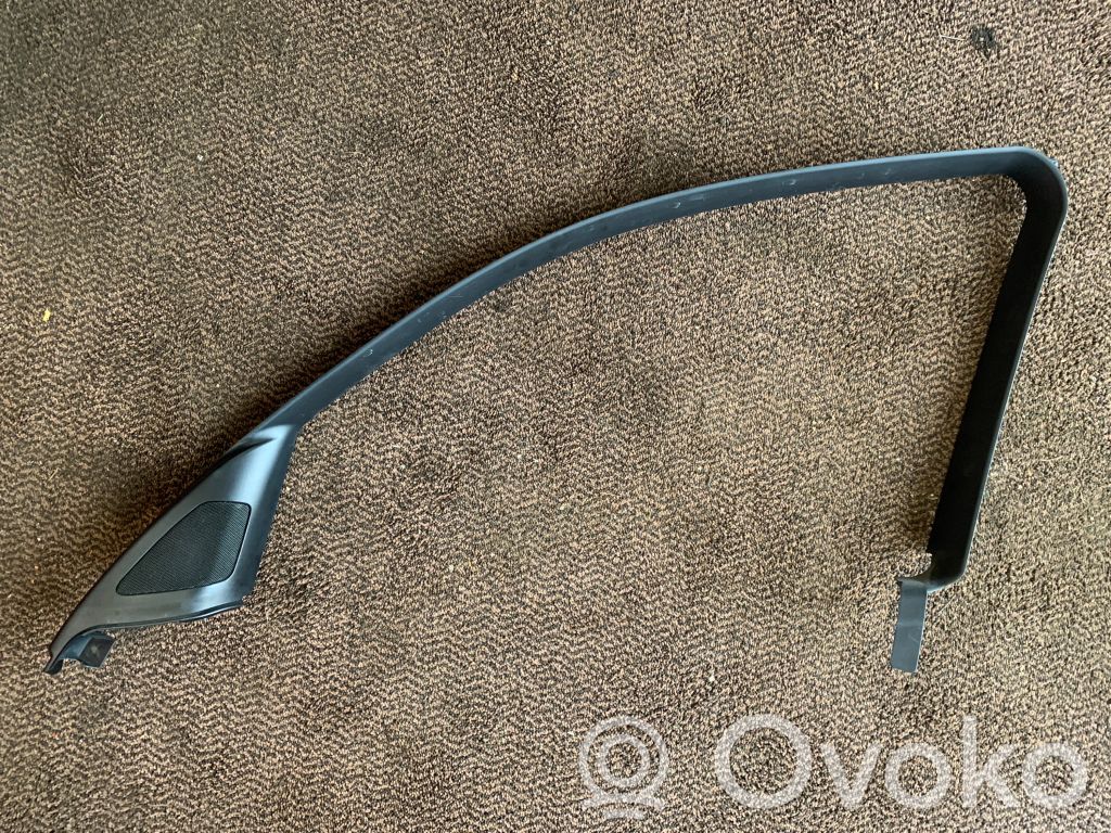 BMW 1 E81 E87 Front door glass trim molding 