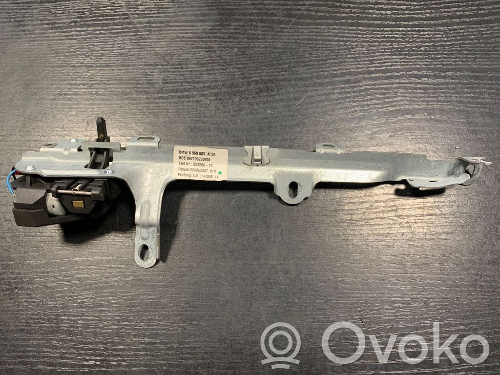 BMW 5 E60 E61 Parcel shelf load cover mount bracket 