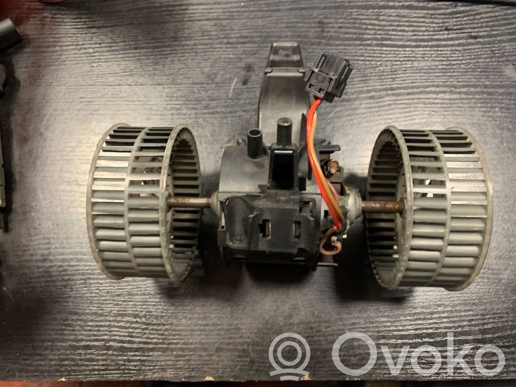 BMW 5 E60 E61 Mazā radiatora ventilators 