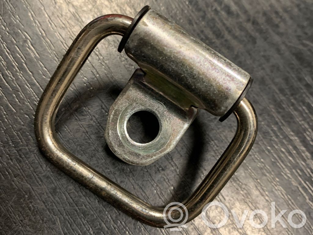 BMW 1 E81 E87 Tie down hook / loop 