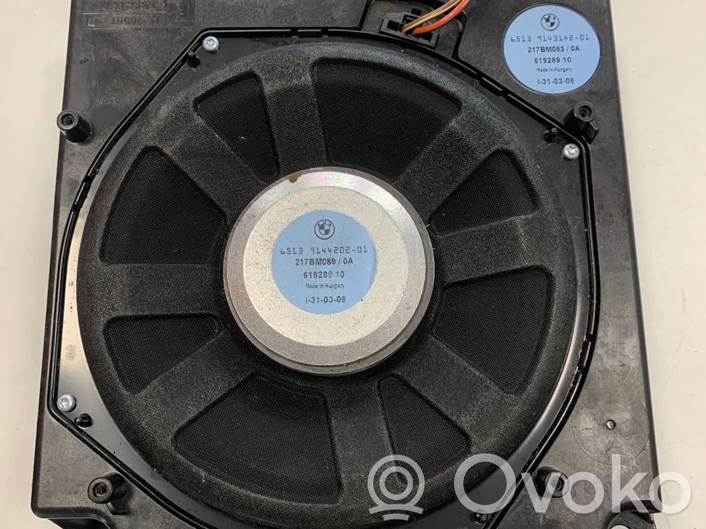 BMW 5 E60 E61 Subwoofer speaker 