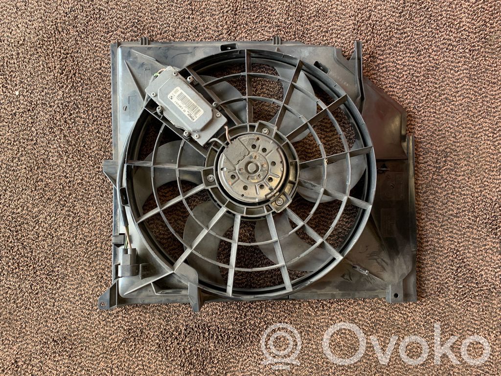 BMW 3 E46 Elektrisks radiatoru ventilators 