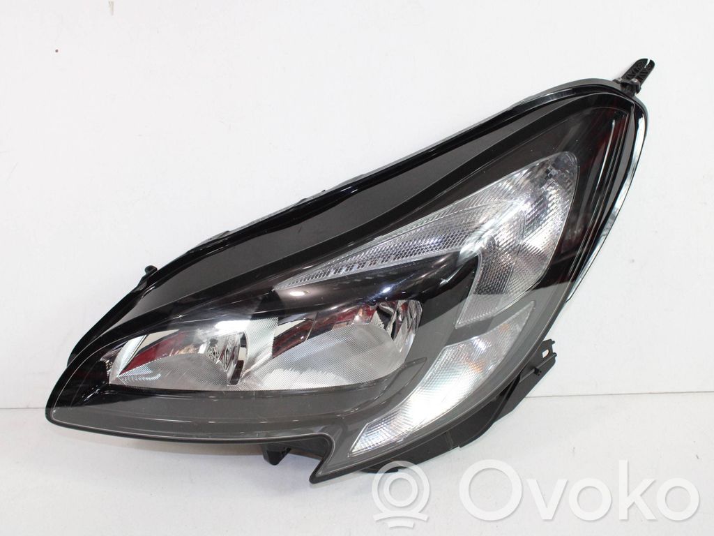 Opel Corsa E Headlight/headlamp 