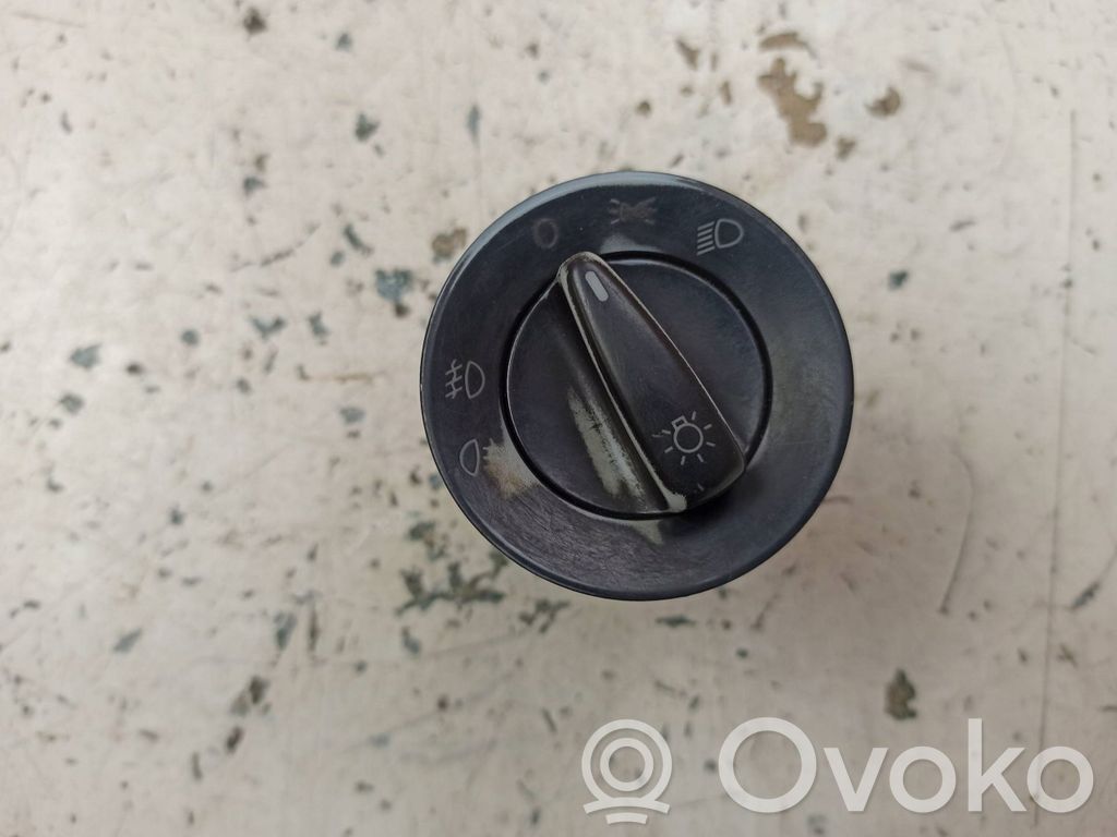 Lichtschalter   3B0941531C