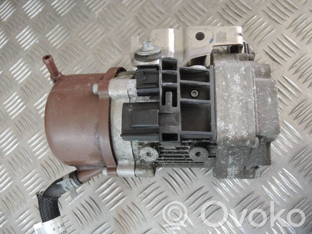 Jeep Wrangler Ohjaustehostimen pumppu 