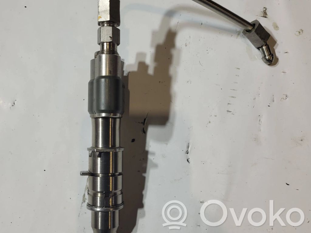 Fuel injector   7589048,10181010,P6GF359