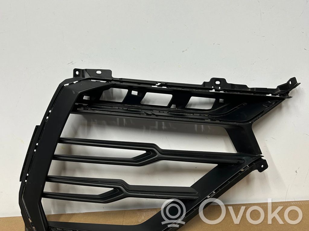 Front bumper   4ML807820
