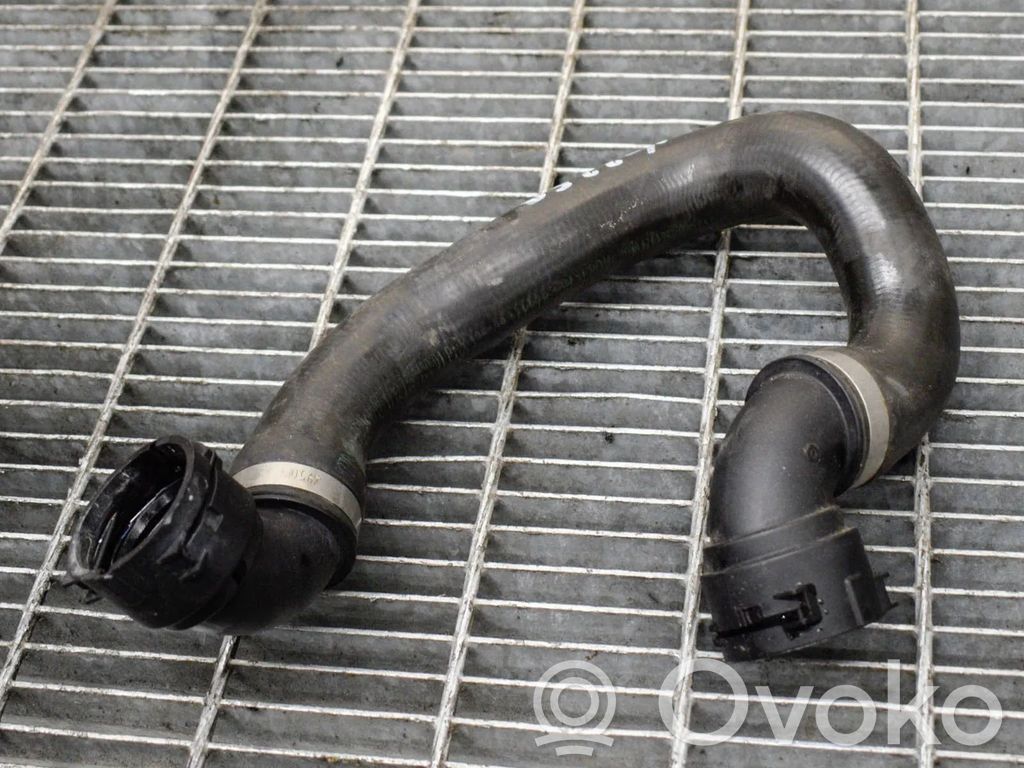 BMW 1 E81 E87 Engine coolant pipe/hose 