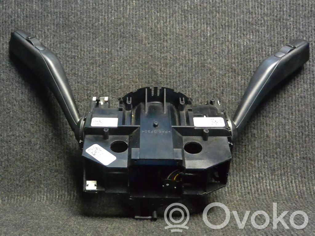 Seat Leon (1P) Palanca de intermitentes 