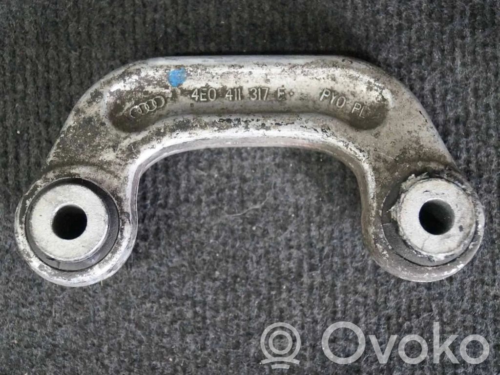 Audi A6 S6 C6 4F Priekinė stabilizatoriaus traukė 