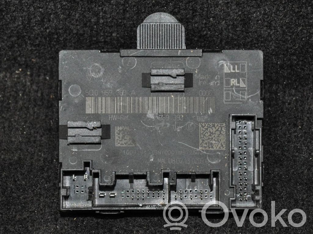 Volkswagen Golf VII Door control unit/module 
