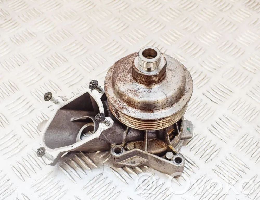 Vandens pompa   F229571