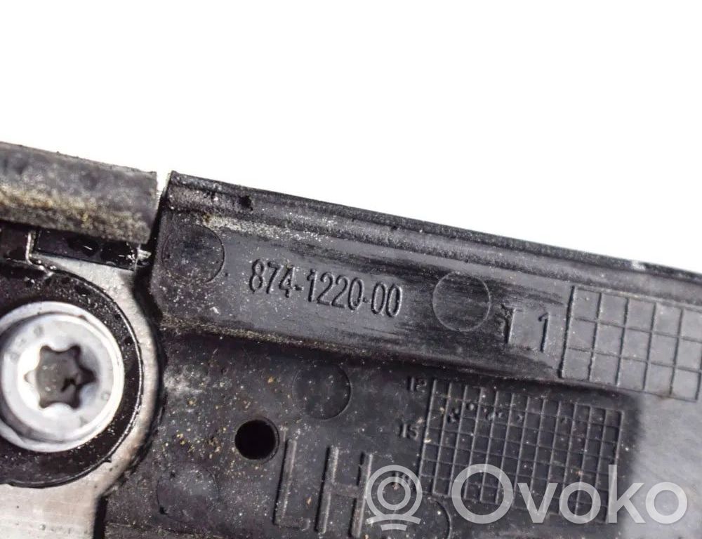 Toyota Auris E180 Barra del techo 