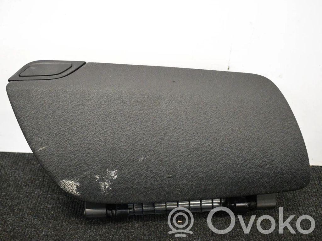 Opel Mokka Daiktadėžė 