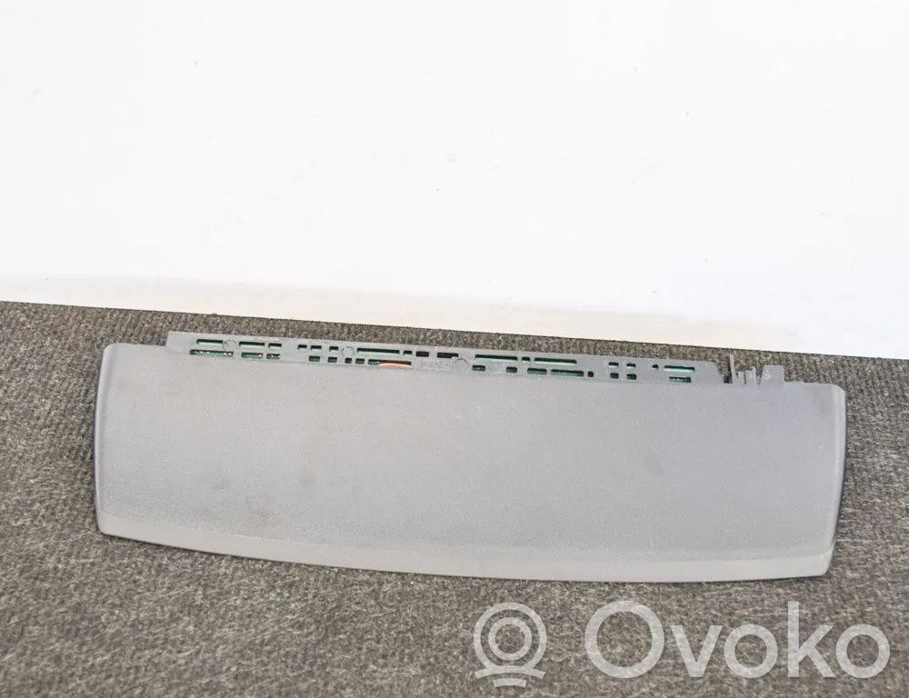 Audi A4 S4 B9 8W Troisième feu stop 