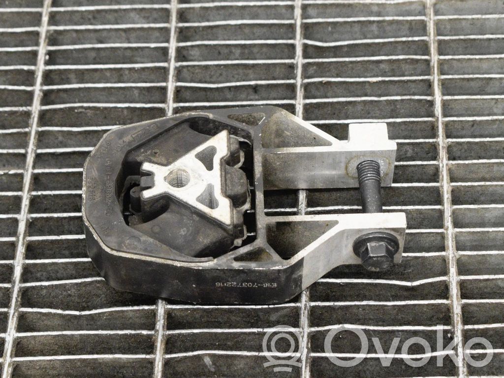 Gearbox mount   CV616P082DC