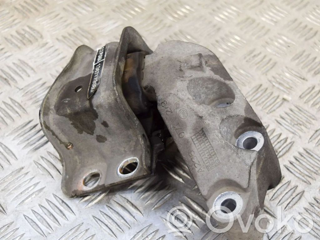 Peugeot Boxer Engine mount bracket 