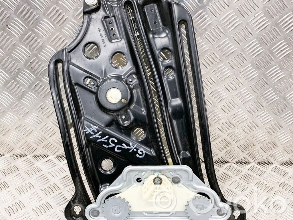 BMW 1 E81 E87 Rear door window regulator with motor 