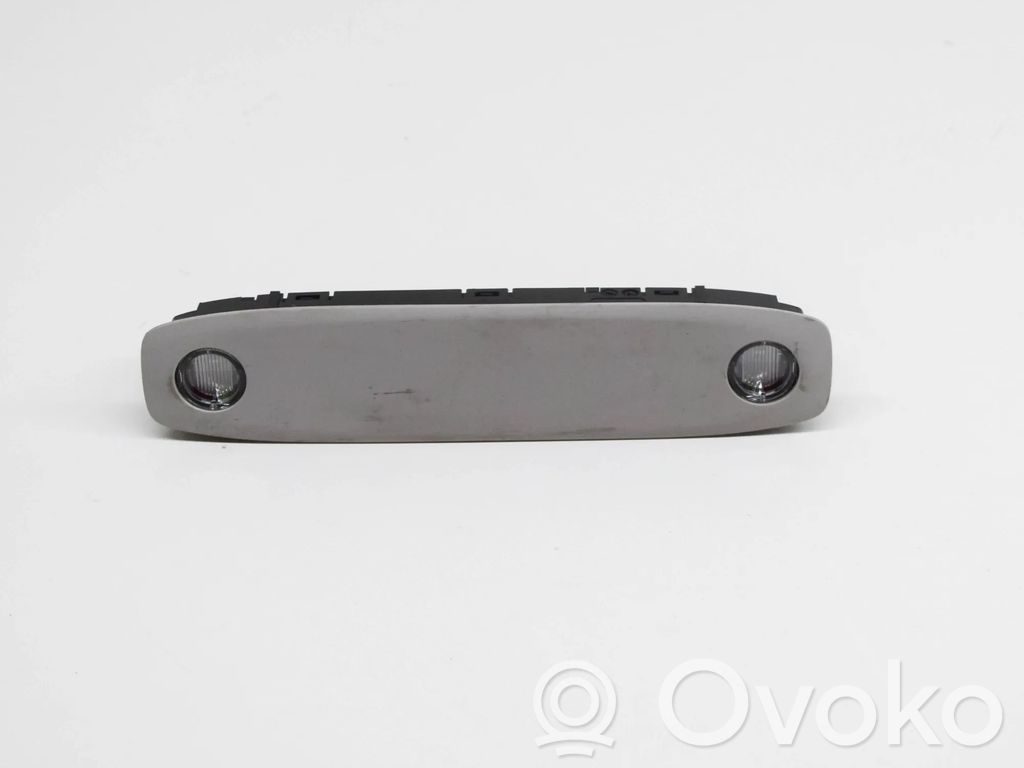 Tesla Model 3 Etuistuimen valo 