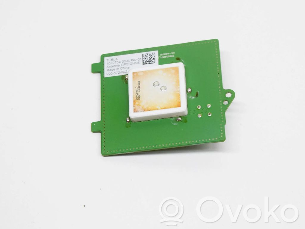 GPS-pystyantenni   920572002,17317103200,107973400B