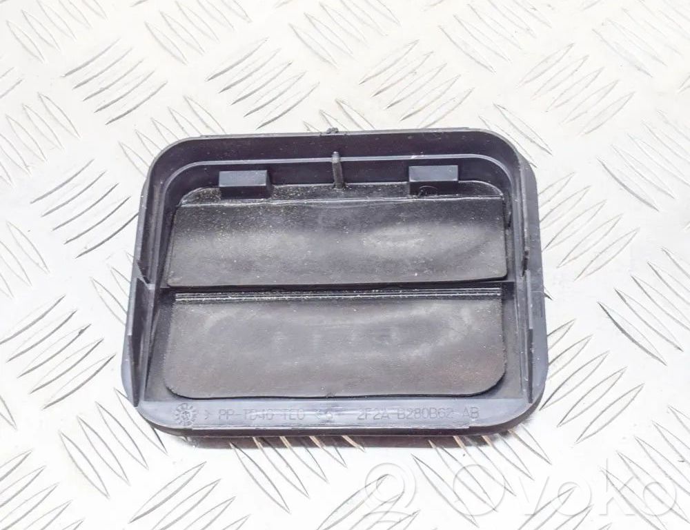 Lüftungsgitter   2F2AB280B62AB