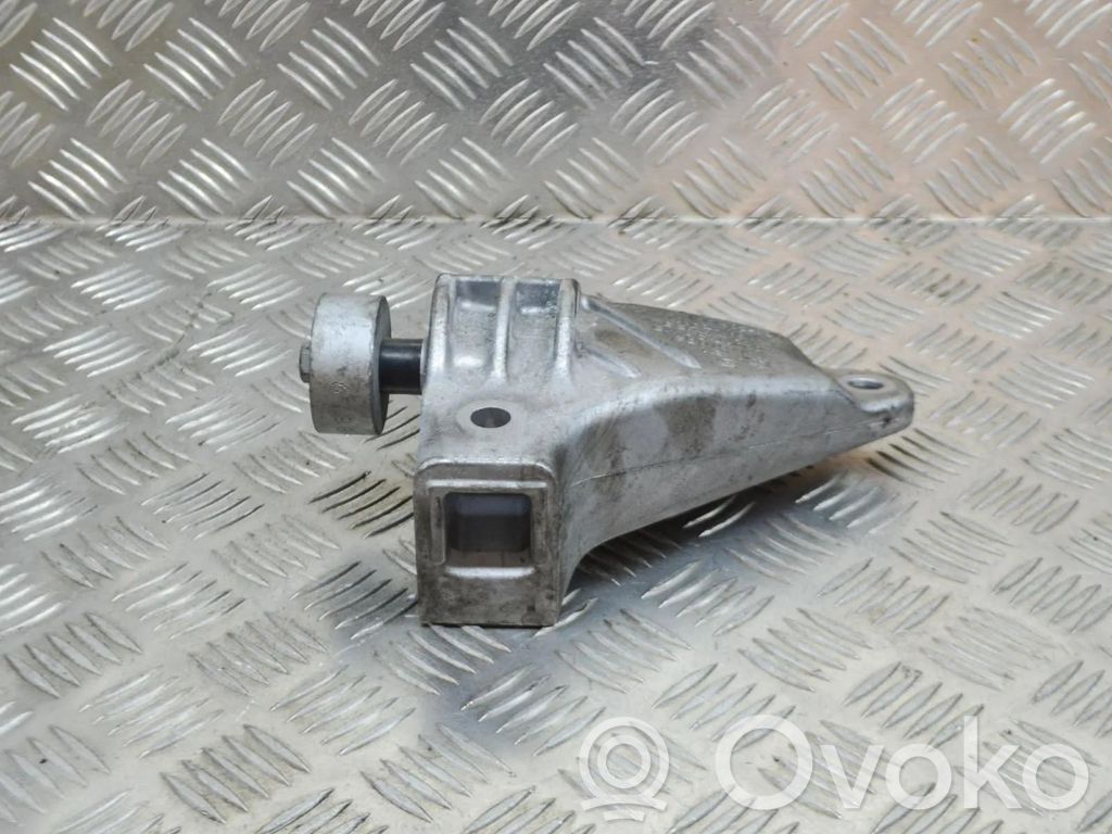 BMW 5 F10 F11 Łapa / Mocowanie silnika 