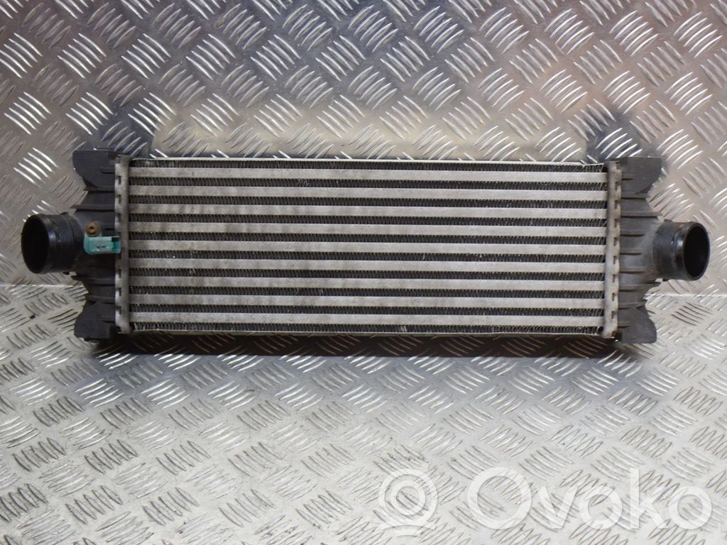 Ford Transit Interkūlerio radiatorius 