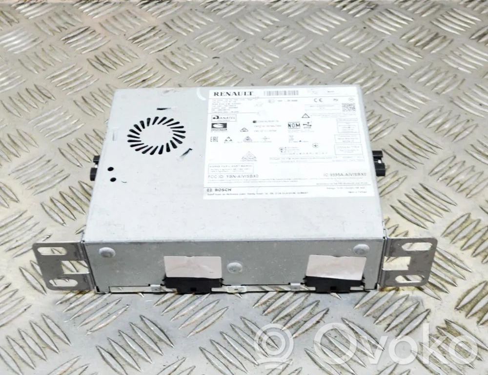 Renault Captur II Panel / Radioodtwarzacz CD/DVD/GPS 
