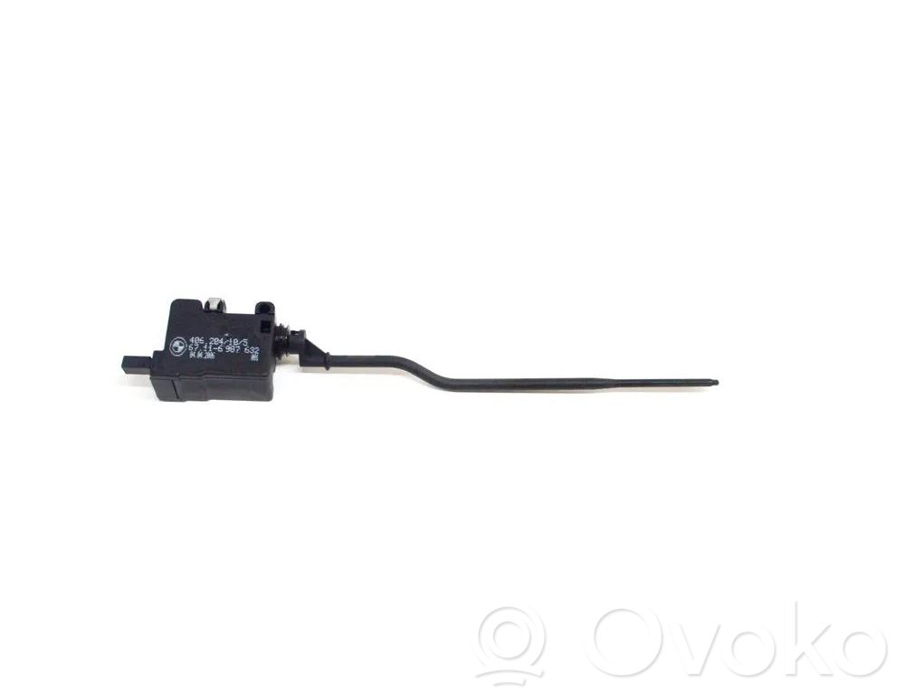 Fuel tank cap lock   6987632