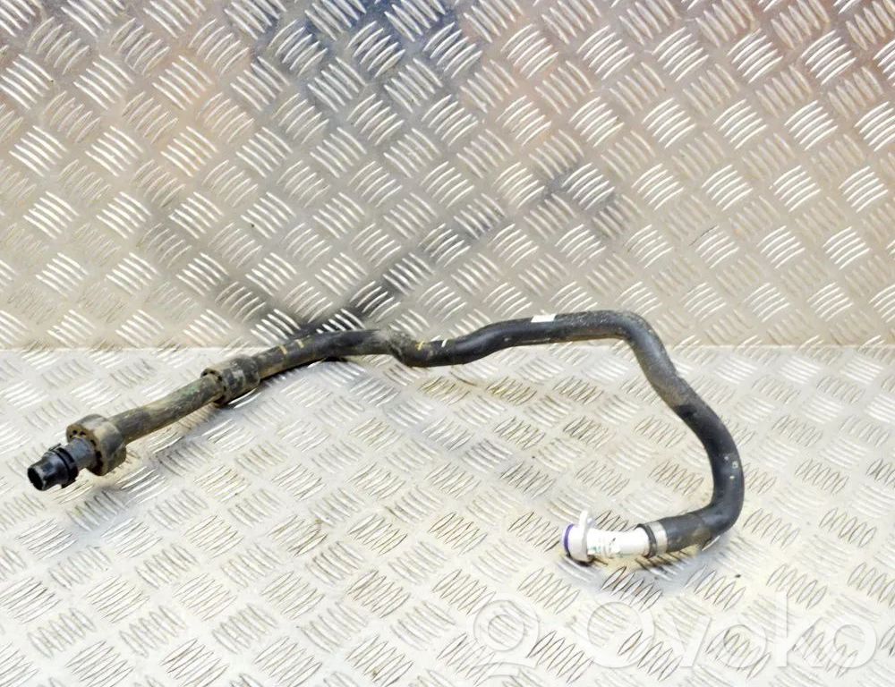 BMW 3 F30 F35 F31 Tubo flessibile del liquido di raffreddamento del motore 