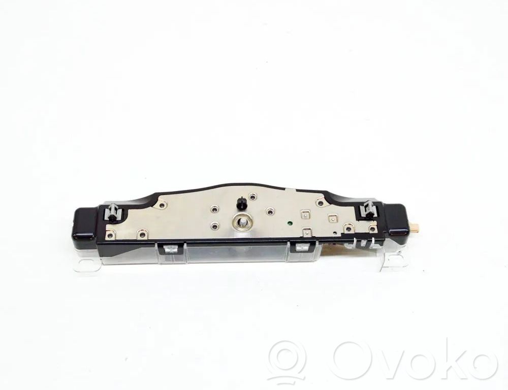 GPS-pystyantenni   P150744400D,150744400D