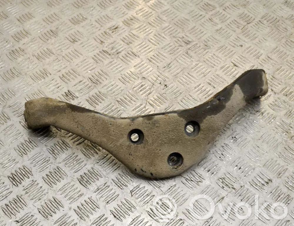 Rear differential/diff mount bracket