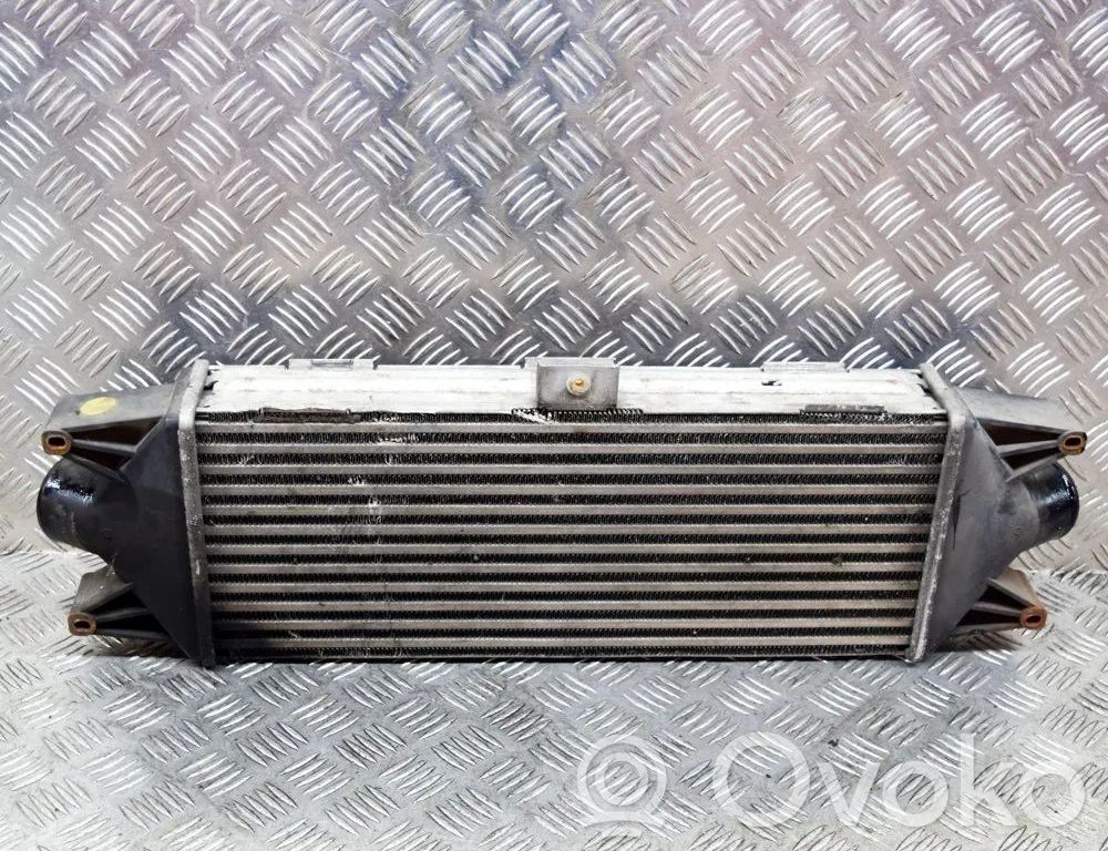 Iveco Daily 4th gen Interkūlerio radiatorius 