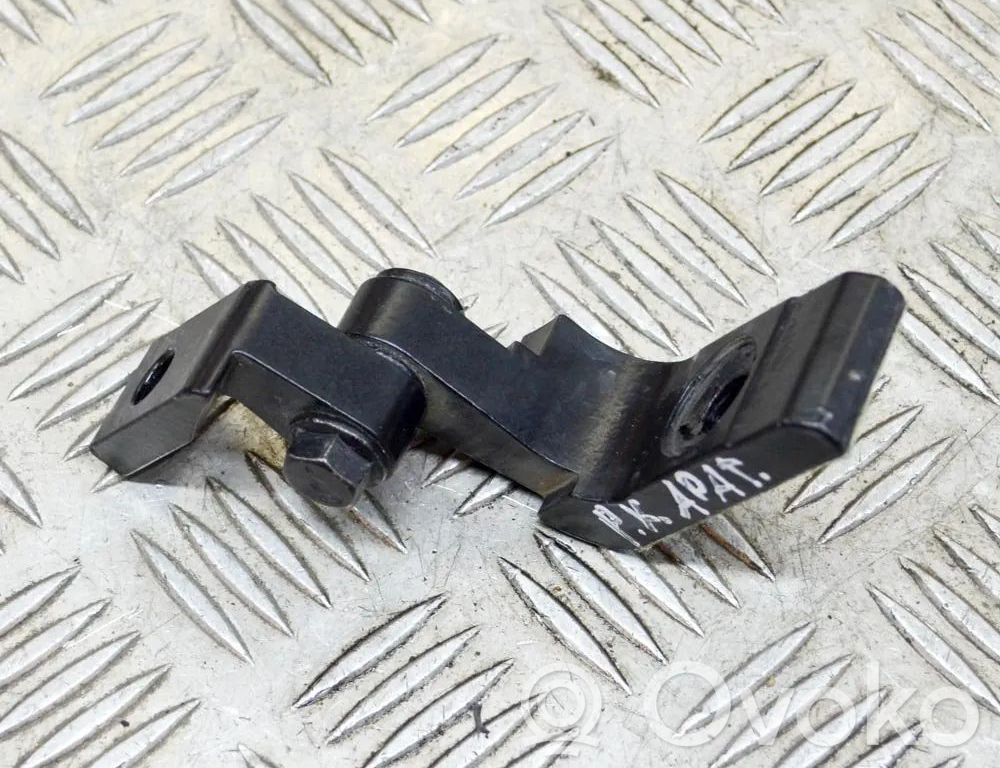 BMW i3 Front door upper hinge 