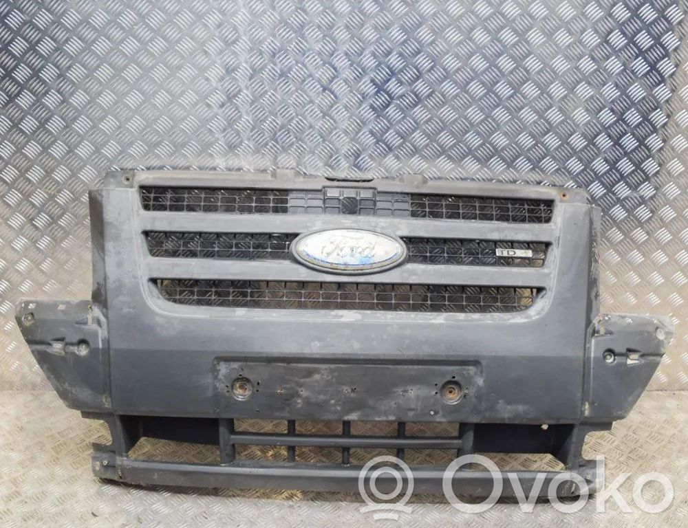 Ford Transit Grotelės priekinės 